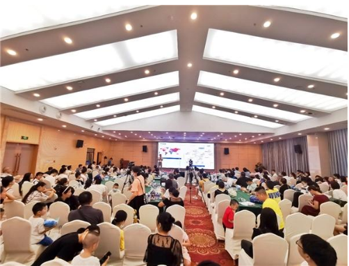 一年一度“甜蜜”来袭 102组家庭共聚第15届湘雅康乐